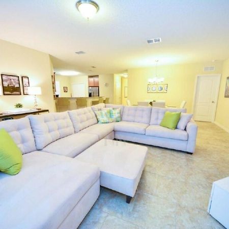 Make Memories With Your Family And Friends In This Beautiful Home 1014 Loughman Extérieur photo