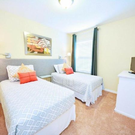 Make Memories With Your Family And Friends In This Beautiful Home 1014 Loughman Extérieur photo